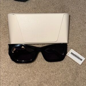 NWT Banbè Black Sunglasses